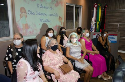 Homenagem ao dia internacional da mulher na Câmara Municipal de Poço de José de Moura (1).jpeg