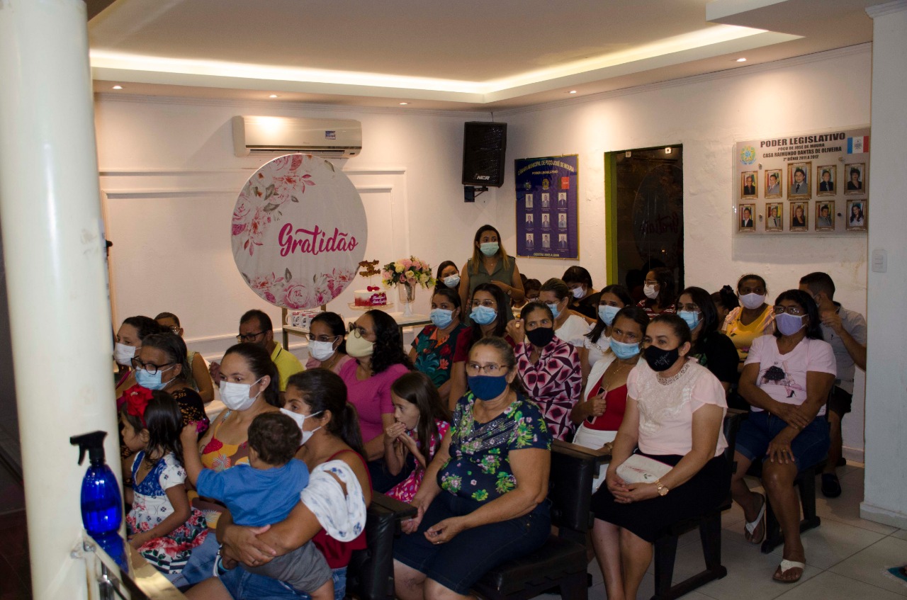 Homenagem ao dia internacional da mulher na Câmara Municipal de Poço de José de Moura (3).jpeg